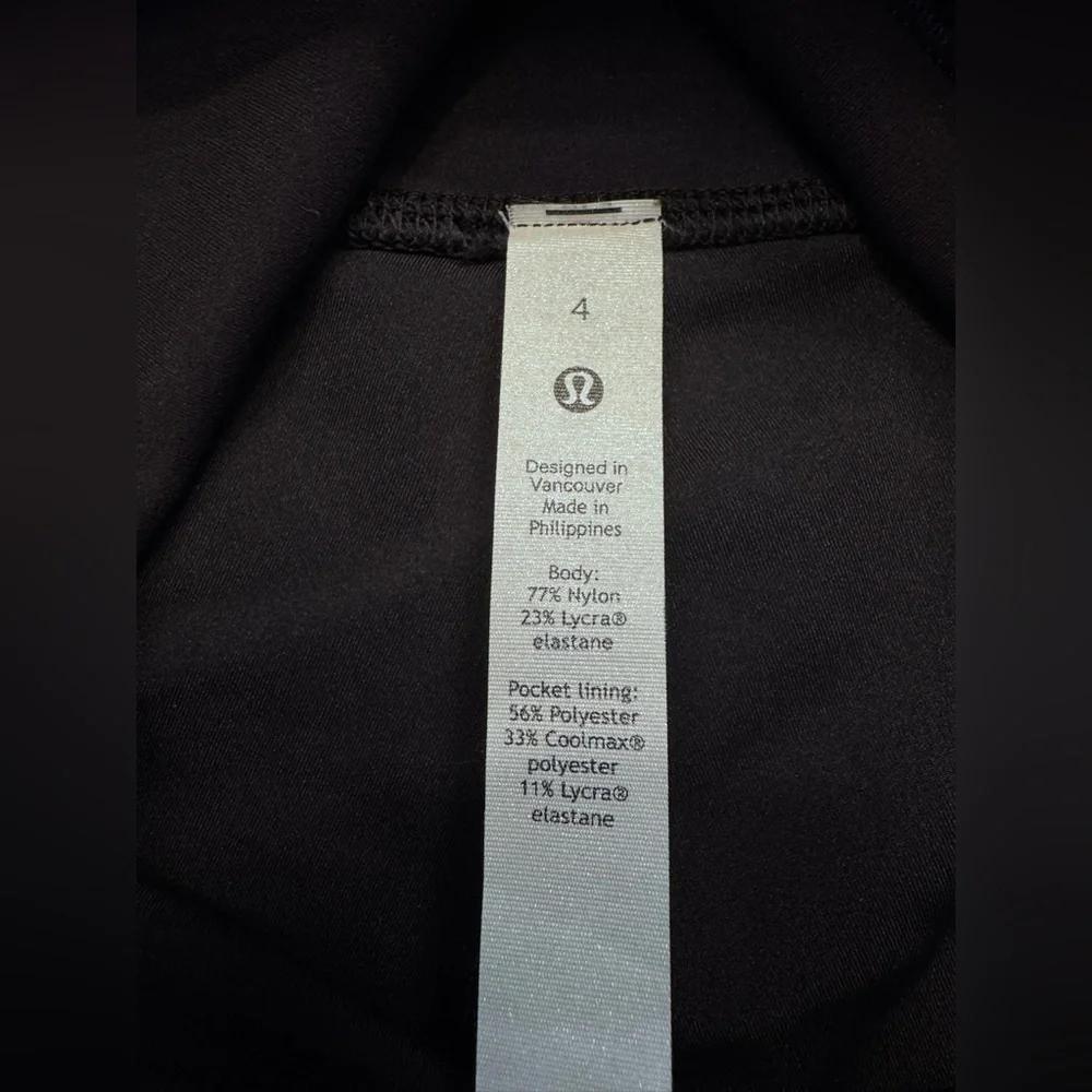 Lululemon Align™ High-Rise Short 8" - Sz 4 - Picture 8 of 8